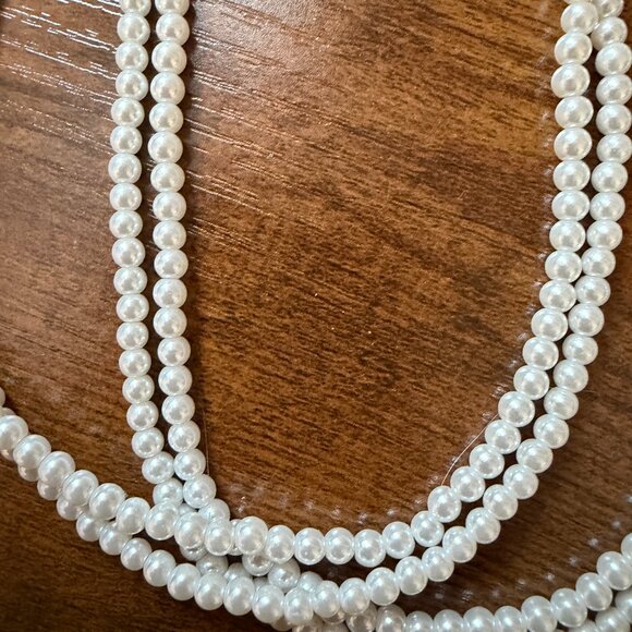 Set of 5 Faux Pearl and Beaded Necklace, one bracelet - Picture 8 of 16